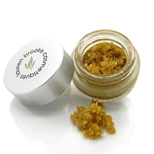 makeup to go blog Lauren Brooke Cosmetique Organic Sweet Chai Lip Scrub post travel recovery